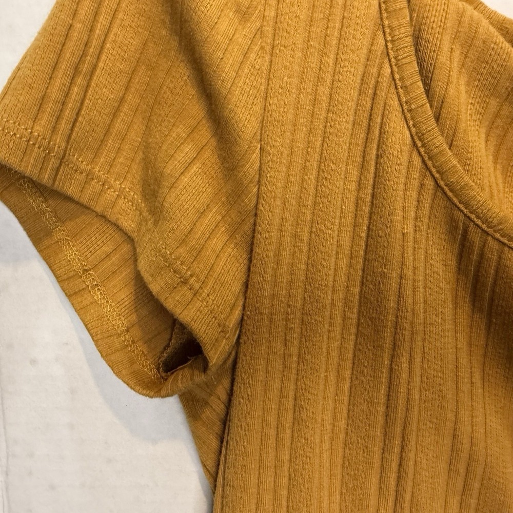 Mudd Junior's Size S Dark Yellow Shirt Ribbed Button Trim Pull Over Top - Picture 5 of 9